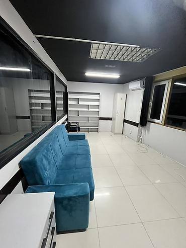 Коммерциялык мүлк: Ижарага Кеңсе бөлмөсү: IT-компания, 25 м², Ремонту менен, Биринчи катар — 2