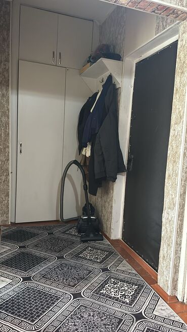 снять квартиру без риэлтора: 2 бөлмө, 48 кв. м, 105-серия, 3 кабат, Косметикалык ремонт