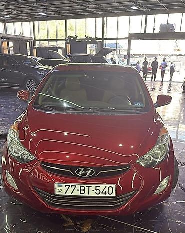 Hyundai: Hyundai Elantra: 1.8 l | 2011 il Sedan — 1