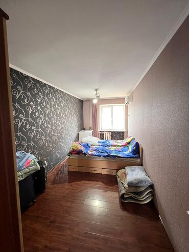 монако акчасы: 3 комнаты, 74 м², Индивидуалка, 4 этаж, Старый ремонт