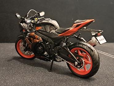Umetnost i kolekcionarstvo: Motor SUZUKI GSX-R1000R 2021 1:12 - NOVO NOVO! Vrhunski odradjen — 7