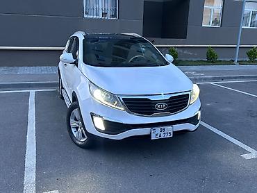 Kia: Kia Sportage AWD krossover Xüsusiyyətlər: - Tam ötürücülü (AWD) — 5