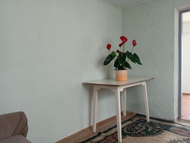 снять квартиру без риэлтора: 12 м², 2 комнаты, Подвал, погреб, Забор, огорожен