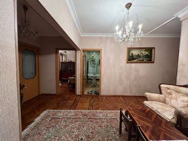 Köhnə tikili: Bakı, 5 otaqlı, Köhnə tikili, 110 kv. m — 2