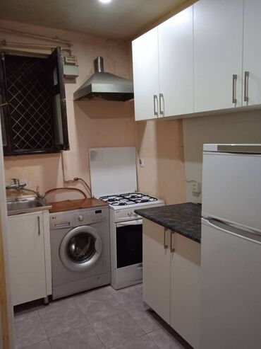 ehmedlide vip kiraye evler: Nərimanov rayonu, 28 may ərazisində 2 otaqlı ev kirayəyə verilir