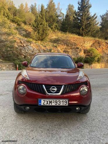 Nissan Juke: 1.6 l | 2011 year SUV/4x4