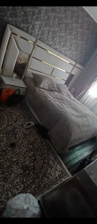İşlənmiş, İkinəfərlik çarpayı, Matras ilə