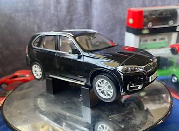 Avtomobil modelləri: Коллекционная модель BMW X5 F15 sapphire black 2012 Paragon Models — 10