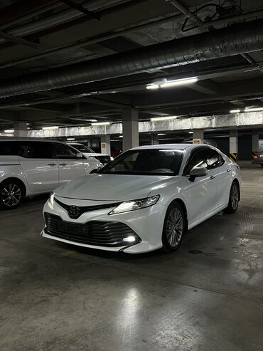 Toyota: Toyota Camry: 2018 г., 2.5 л, Автомат, Бензин, Седан