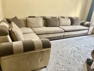 мебель спальный: Бурчтук диван, түсү - Күрөң, Колдонулган