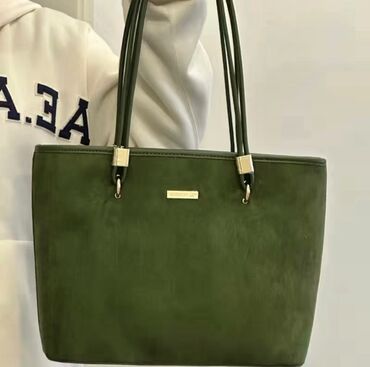 сумка женский: Новая бархатная сумка в богатом оливковом свете ✅
Новая 🔥