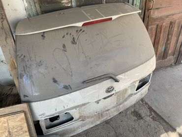 фит богажник: Крышка багажника Toyota Б/у, цвет - Белый,Оригинал
