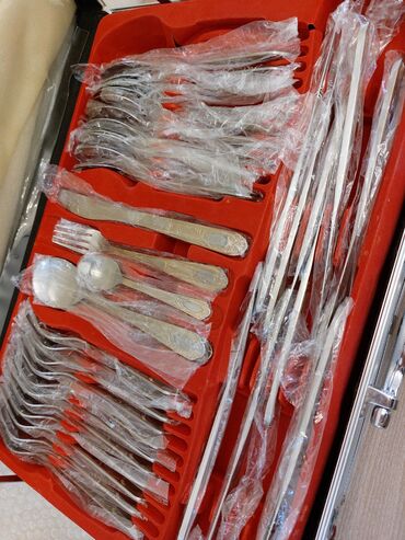 Süfrə ləvazimat dəstləri: Qasiq cengel desti. Yenidir istifade olunmuyub.cehiz alinib — 9