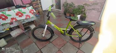 детская футбольная форма: Uşaq velosipedi – Salute Kids Xüsusiyyətlər: - Ölçü: təxminən 20