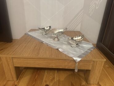 Ковры: Heç bir deffekti yoxdur eni 90 sm ; uzunluq 90 sm ! Gümüşü rəngdə 3