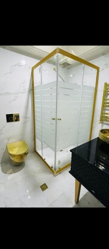 Duş poddonları: Duş kabinləri üçün qəliblər təklif olunur. Bu qəliblər müxtəlif — 16