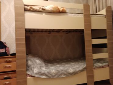 ikimertebeli kravatlar: İşlənmiş, Oğlan və qız üçün, Matras ilə, Siyirməsiz, Azərbaycan