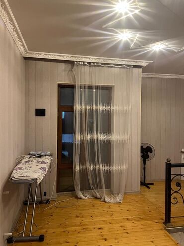 Həyət evləri və villaların satışı: Binəqədi qəs. 9 otaq, 200 kv. m, Kredit yoxdur, Orta təmir -da lalafo.az — 1 Həyət evləri və villaların satışı: Binəqədi qəs. 9 otaq, 200 kv. m, Kredit yoxdur, Orta təmir — 1