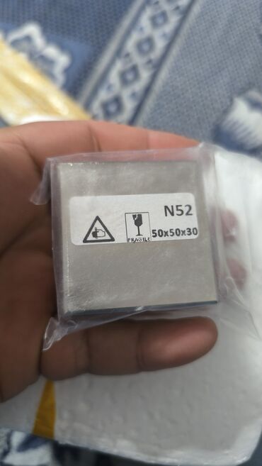 Ostali uređaji: 50x50x30mm N52 Bolk Magneti imam i okrugle N52 50x30mm Kockaste N52 — 4