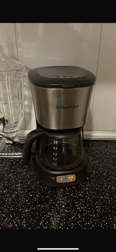 Соковыжималки: Кофемашина Electrolux, С резервуаром для воды