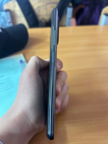 поко ф: Poco F3, Колдонулган, 128 ГБ, түсү - Кара, 2 SIM