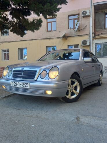 220 mercedes: Mercedes-Benz E 220: 2.2 л | 1999 г. Седан