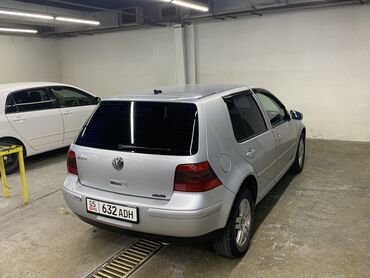 голыф 4: Volkswagen Golf: 2002 г., 2 л, Автомат, Бензин