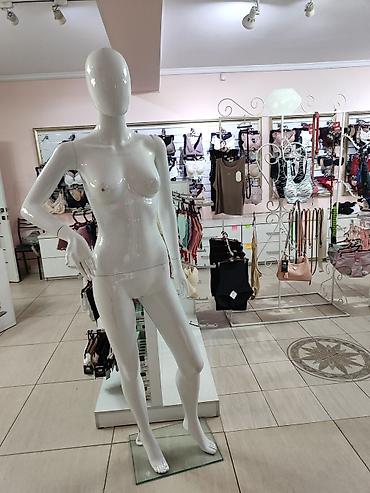 Стеллажи: Продаю торговое оборудование, кронштейны, стойки, манекен, зеркала — 9