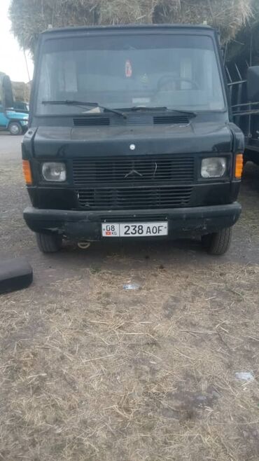 мини трактор т 30: Грузовик, Mercedes-Benz, Стандарт, 3 т, Б/у