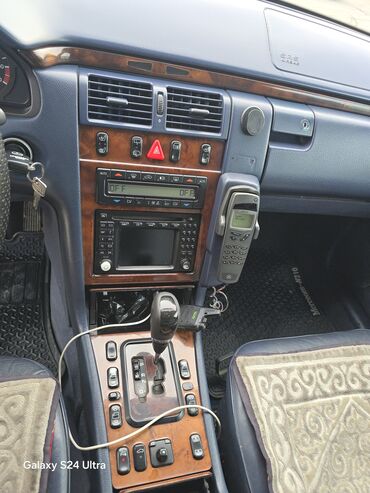 Mercedes-Benz: Mercedes-Benz E-Class: 2002 г., 3.2 л, Типтроник, Бензин, Седан — 9