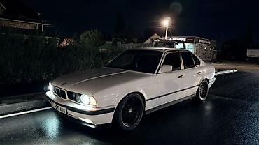 BMW: BMW 5 series: 1990 г., 2.8 л, Кол менен иштөөчү, Бензин, Седан — 2