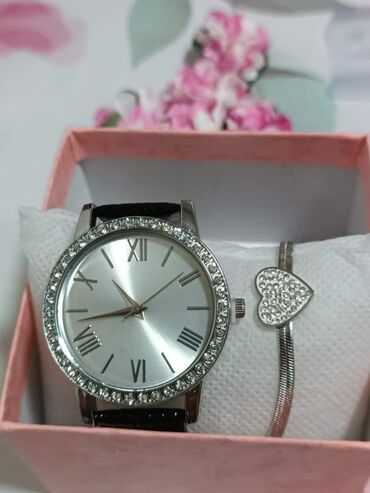 Ručni satovi: Setovi ❤ 
❤ Sat sa narukvicom ❤ 
❤ 2400 — 18