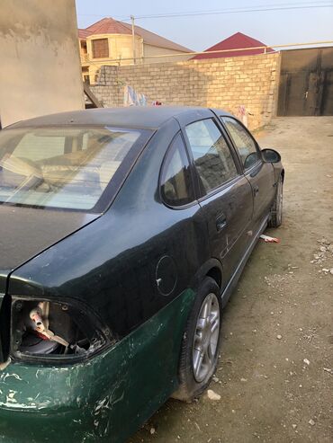 opel vectra ehtiyat hissələri: Opel Vectra 2000 ci İl ehiyat Hisseleri satılır Maşın Sürmey olar ama