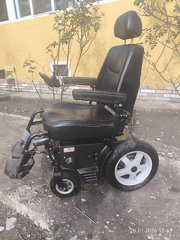 Digər tibbi məhsullar: Elektron motorlu əlil arabası Araba ilk özümdə olub. Akmulyatoru — 2