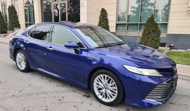 Toyota: Toyota Camry: 2018 г., 2.5 л, Вариатор, Гибрид, Седан