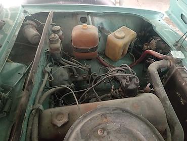vaz oka satilir: VAZ 2104 universal kuzovlu minik avtomobil. Maşın açıq yaşıl rəngdədir — 5