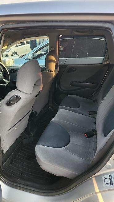 авто из киргистана: Honda Fit: 2001 г., 1.3 л, Автомат, Бензин, Хэтчбэк — 3