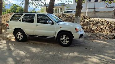грузовые техники: Nissan Pathfinder: 2000 г., 3.3 л, Автомат, Бензин, Внедорожник — 1