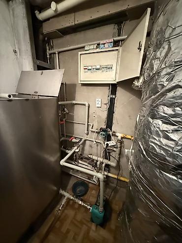 Долгосрочная аренда домов: 320 м², 10 комнат, Бронированные двери, Кондиционер, Подвал, погреб — 19