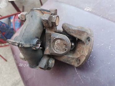 Auto delovi: Pomocni kardan Lada 2121,21213,21214 Niva br.4. Polovno, ocuvano — 1