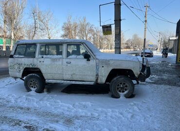 Nissan: Nissan : 1987 г., 3 л, Механика, Дизель, Внедорожник