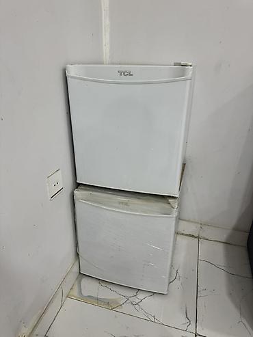 TCL mini soyuducu - Kompakt ölçü: masanın altına, yataq otağına