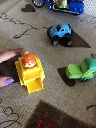 Oyuncaqlar: 13 azn hamisi — 16