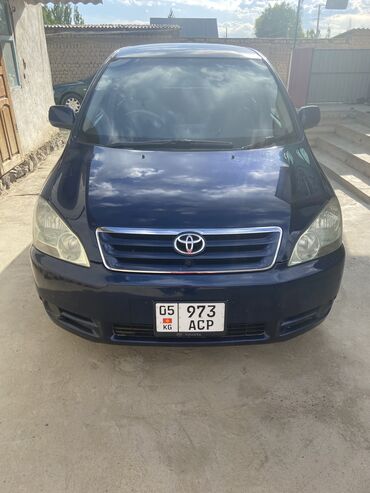 купить трактор мтз 82 бу в москве: Toyota Ipsum: 2001 г., 2.4 л, Автомат, Газ, Вэн/Минивэн