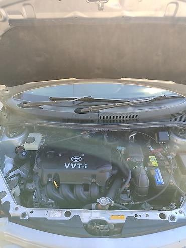 bid e5: Toyota Ist: 2004 г., 1.5 л, Автомат, Бензин — 3