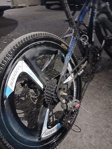 Dağ velosipedləri: 125 AZN 105 vererik Marka:toba pedalın biri çıxıb birdə topu — 8