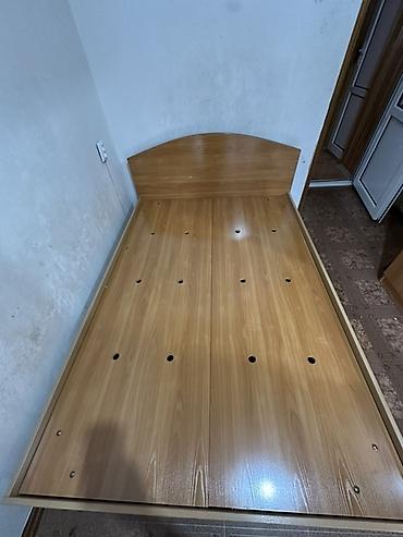 bunk bed: Односпальная кровать с матрасом. Продам кроватьтза символическую плату — 1