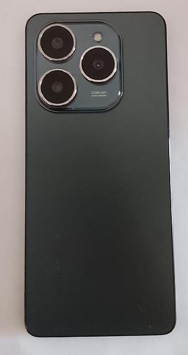 pixel 10 pro: Smartfon – 108 MP kamera modullu - Ekran: tam ekran ön panel, üst — 2