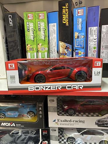 Радиоуправляемая машинка BONZER CAR в масштабе 1:16. Модель выполнена