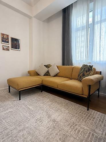 Divan satılır 500₼. yeni alınıb. Ünvan Yeni Yasamal. 97772. Fatimə99